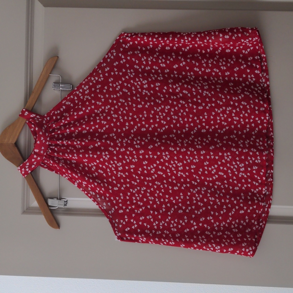 SHEIN Red Halter Blouse with Relaxed Fit and Floral Pattern